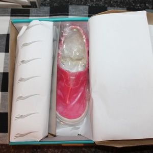 dansko tie dye clogs